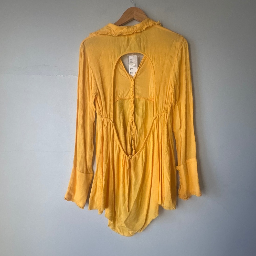NWT‎ Urban Outfitters Yellow Open Back Button Down High Low Peplum Top Medium - Picture 11 of 11